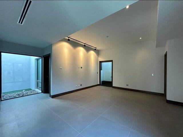 #7 - RESIDENCIA para Venta en Juárez - CH
