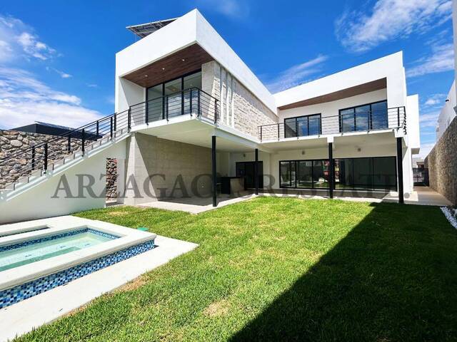 #16 - RESIDENCIA para Venta en Juárez - CH