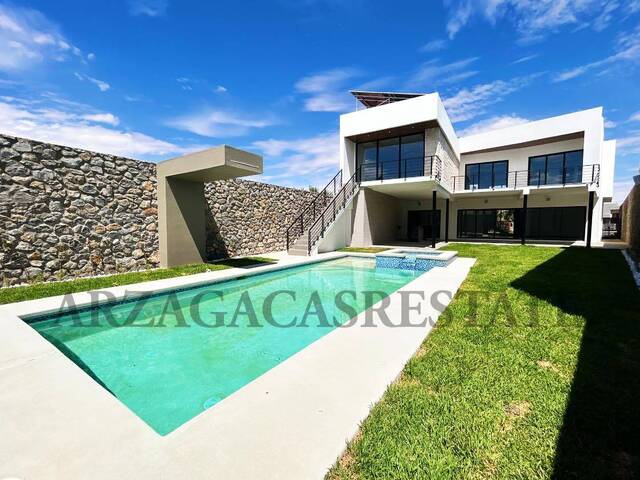#16 - RESIDENCIA para Venta en Juárez - CH